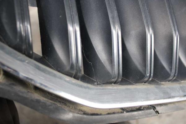 CALANDRE SKODA OCTAVIA 2013-2017 - Vue 2